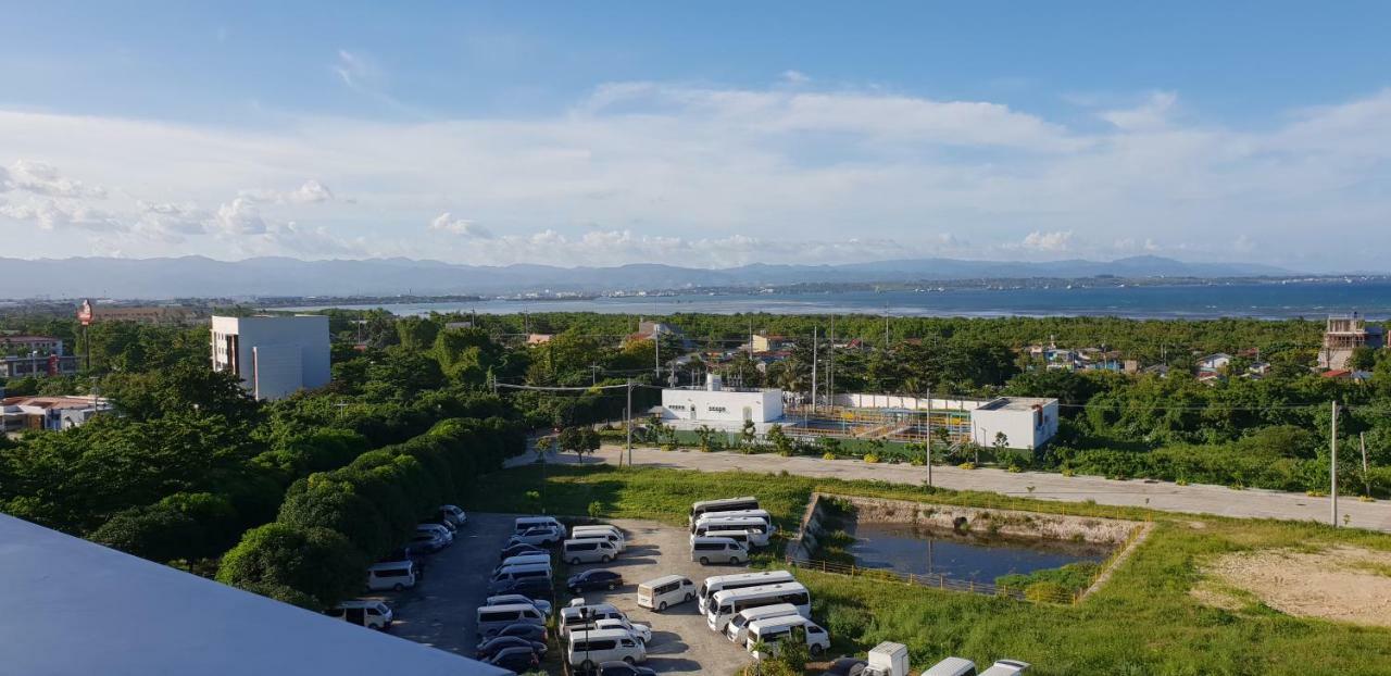 Mactan Newtown Ocean View 360 Degree Apartman Lapu-Lapu City Kültér fotó